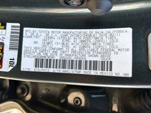 Used 2011 Toyota Tacoma 4x4 Double Cab w/ TRD Off-Road Pkg image 29