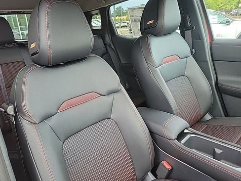 New 2025 Nissan Kicks SR w/ SR Premium Package image 13