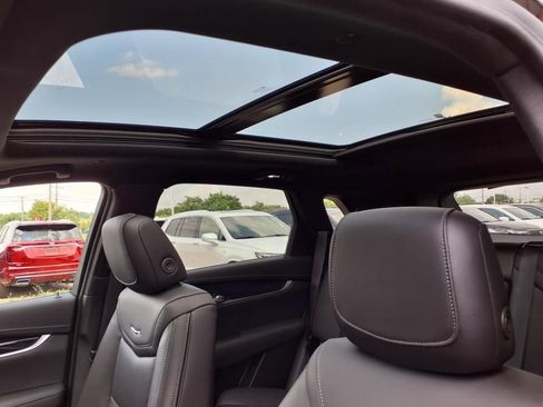 New 2025 Cadillac XT5 Premium Luxury w/ LPO, Floor Liner Package image 13