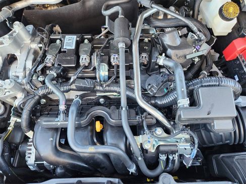 New 2025 Nissan Kicks SR image 21