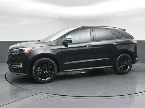 Used 2023 Ford Edge ST-Line w/ Class II Trailer Tow Package image 4