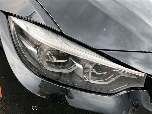 Used 2018 BMW M3 RWD image 28