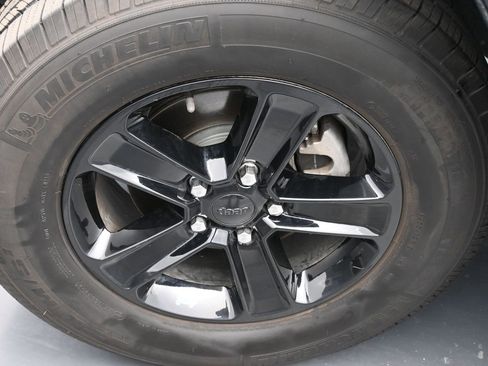 Certified 2019 Jeep Wrangler Unlimited Sport image 20