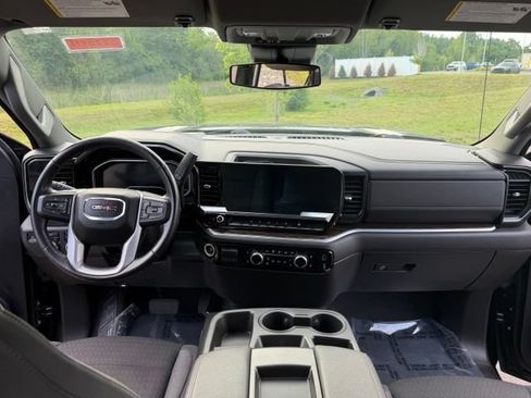 Used 2022 GMC Sierra 1500 Elevation AWD/4WD image 19