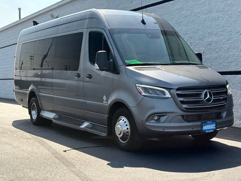 Used 2023 Mercedes-Benz Sprinter 3500 w/ Parking Package image 3