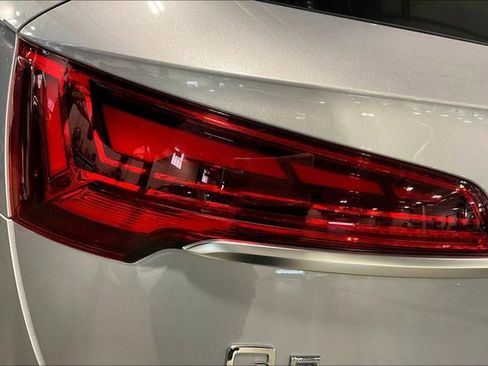 Certified 2023 Audi Q5 2.0T Premium w/ Convenience Package image 29