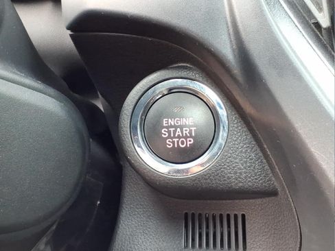Used 2025 Subaru Forester Premium AWD/4WD image 19