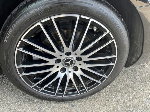 Used 2024 Mercedes-Benz C 300 4MATIC Sedan image 30