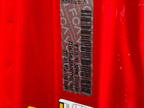 Used 2023 Jeep Wrangler Unlimited Sahara w/ Cold Weather Group image 36