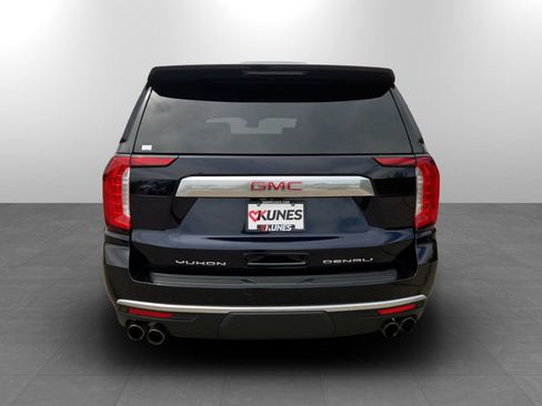 Used 2024 GMC Yukon XL Denali w/ Advanced Technology Package AWD/4WD image 6