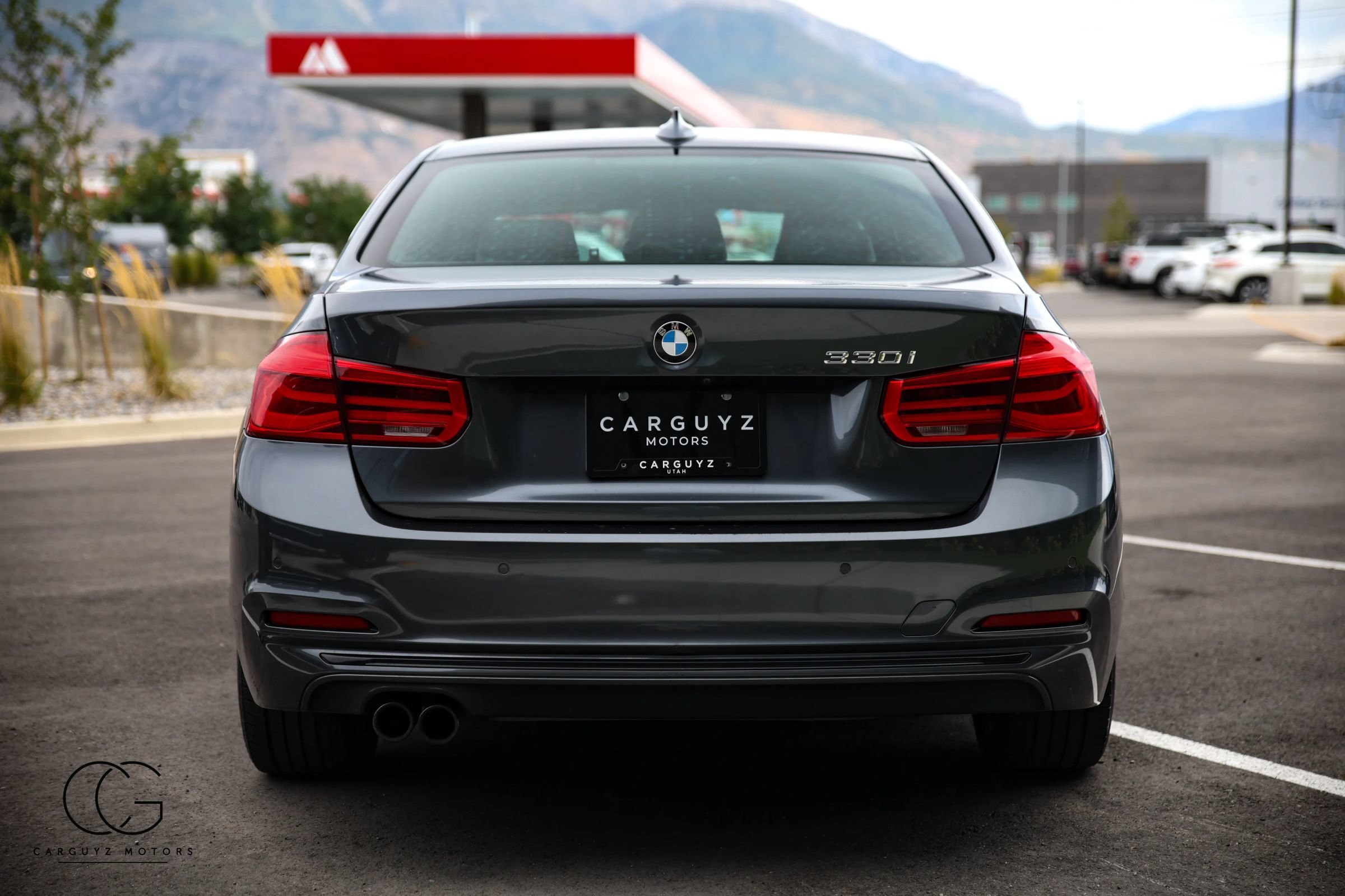 Used 2017 BMW 330i Sedan RWD image 13