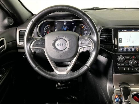 Used 2021 Jeep Grand Cherokee Laredo X image 5