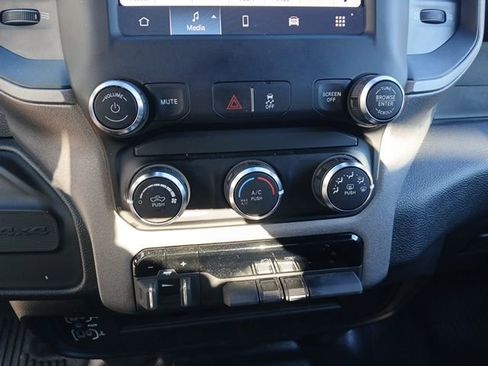 Used 2024 RAM 2500 Tradesman w/ Chrome Appearance Group image 34