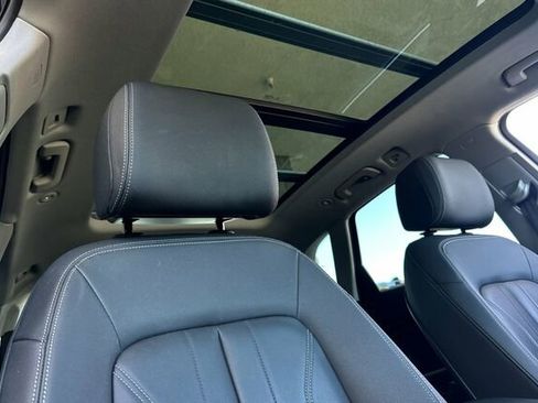 Used 2022 Audi Q5 2.0T Premium Plus image 17