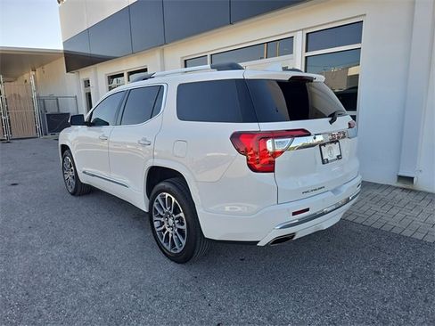 Certified 2021 GMC Acadia Denali w/ Denali Technology Package image 5
