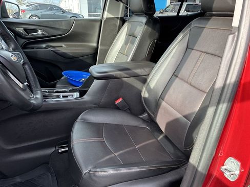 Used 2023 Chevrolet Equinox Premier AWD/4WD image 11