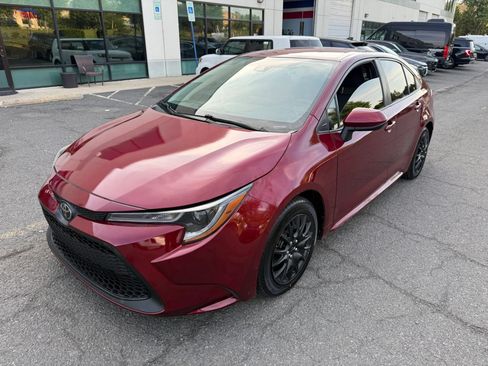 Used 2022 Toyota Corolla LE FWD image 11