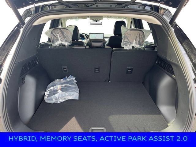 New 2024 Ford Escape SE w/ PHEV Premium Package FWD image 6