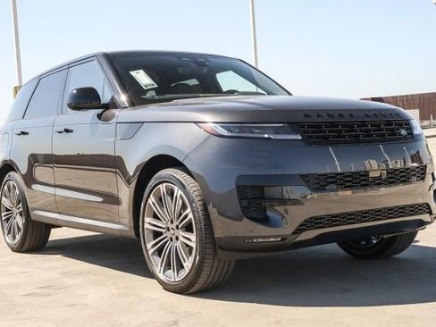 New 2025 Land Rover Range Rover Sport SE image 3
