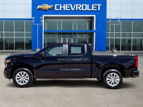 New 2026 Chevrolet Silverado 1500 Custom RWD image 3