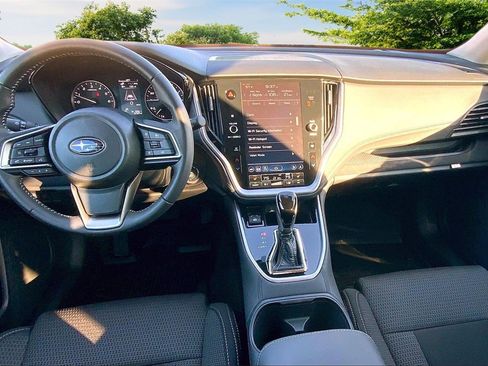 Certified 2025 Subaru Outback Premium image 7