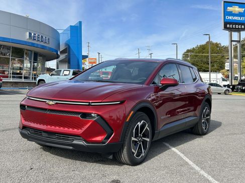 New 2026 Chevrolet Equinox EV LT image 7