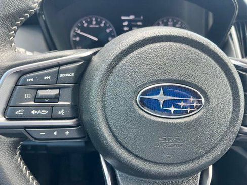Used 2025 Subaru Outback Premium AWD/4WD image 32