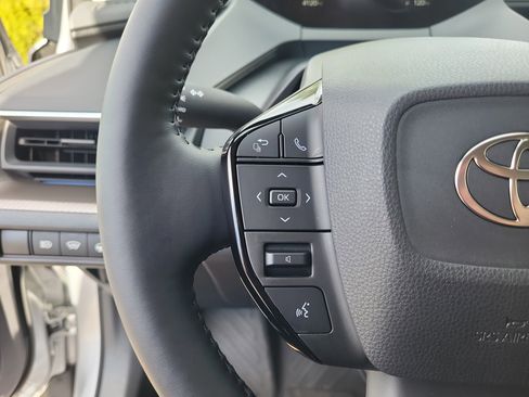 Certified 2025 Toyota Prius XLE image 14