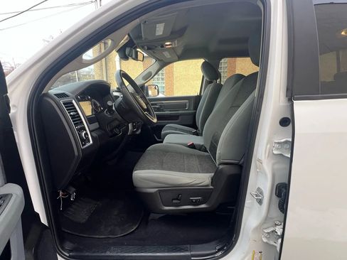 Used 2019 RAM 1500 Big Horn image 26