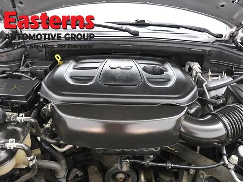 Used 2017 Jeep Grand Cherokee Altitude AWD/4WD image 7