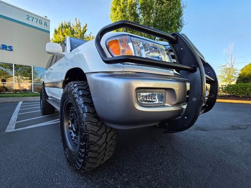 Used 2003 Toyota Land Cruiser w/ Convenience Pkg AWD/4WD image 9