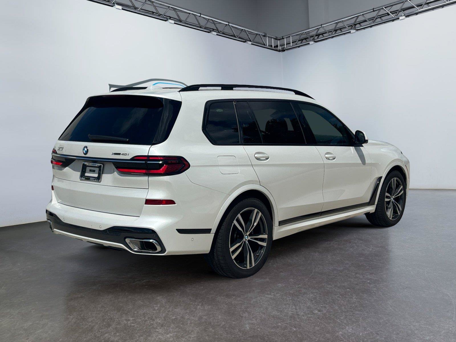 Used 2026 BMW X7 xDrive40i AWD/4WD image 3
