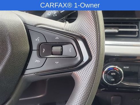 Used 2025 Chevrolet Trax LT FWD image 15