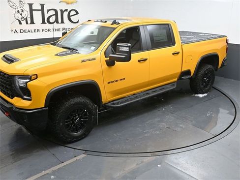 New 2026 Chevrolet Silverado 2500 ZR2 w/ LPO, Dark Essentials Package image 22