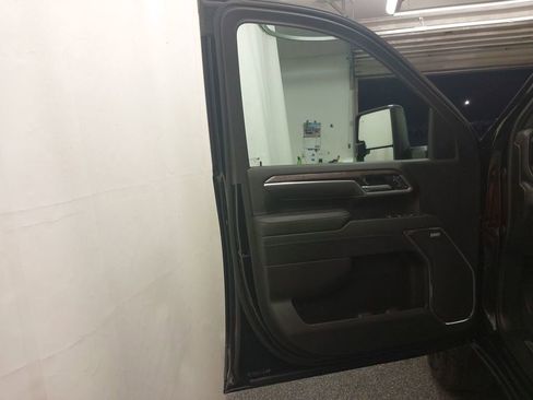 Used 2026 Chevrolet Silverado 3500 LTZ w/ Trail Boss Package image 19