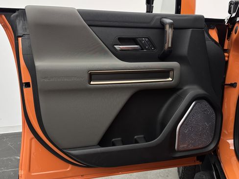 Used 2024 GMC Hummer EV 3X w/ LPO, Illumination Package AWD/4WD image 8