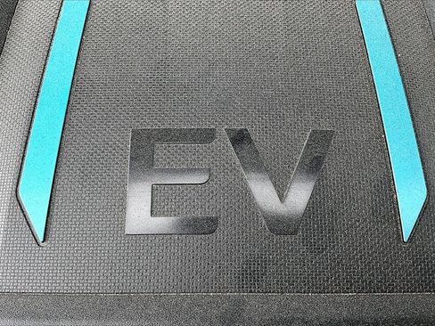 Used 2022 Hyundai Ioniq 5 SE w/ Cargo Package image 30