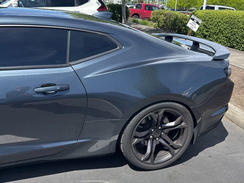 Used 2023 Chevrolet Camaro SS RWD image 10