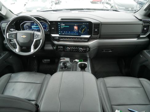 Used 2023 Chevrolet Silverado 1500 LTZ image 10