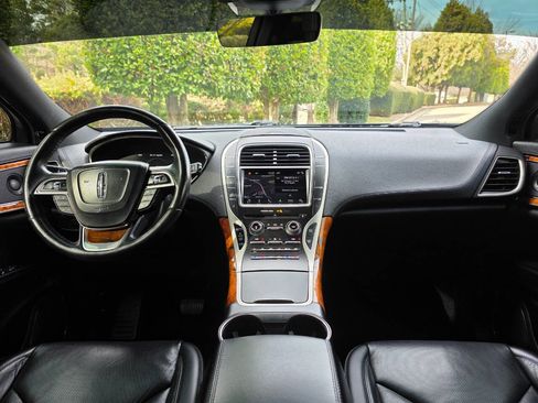 Used 2019 Lincoln Nautilus Reserve image 15