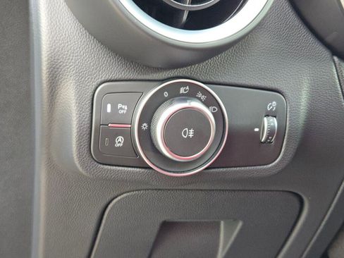 Used 2023 Alfa Romeo Stelvio Veloce image 25