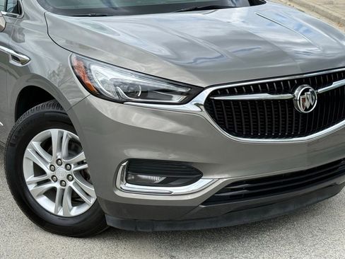 Used 2019 Buick Enclave Essence FWD image 10