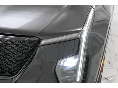 Used 2024 Cadillac XT4 Sport image 22