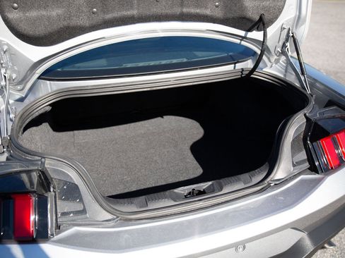 Used 2024 Ford Mustang Premium image 23