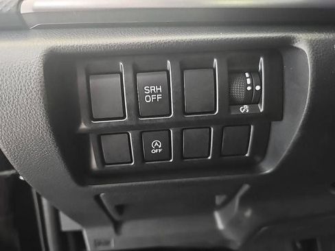 Used 2022 Subaru Forester Premium AWD/4WD image 15
