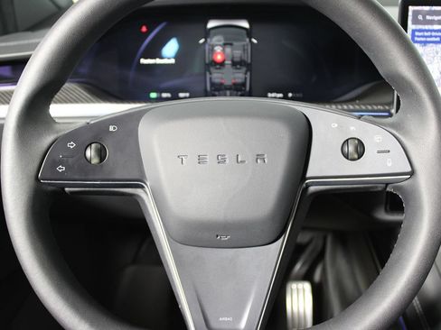 Used 2026 Tesla Model X Plaid AWD/4WD image 13