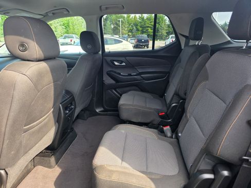 Used 2018 Chevrolet Traverse LT AWD/4WD image 9