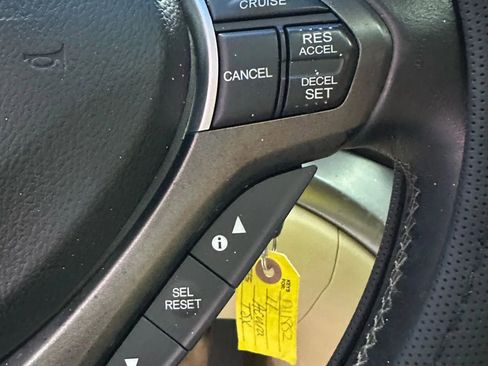 Used 2011 Acura TSX Sedan image 16