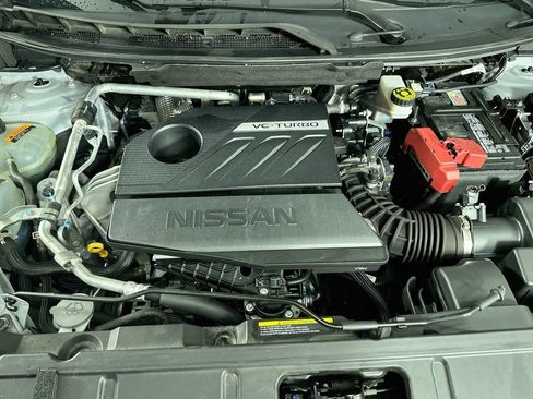 Used 2024 Nissan Rogue SV AWD/4WD image 37