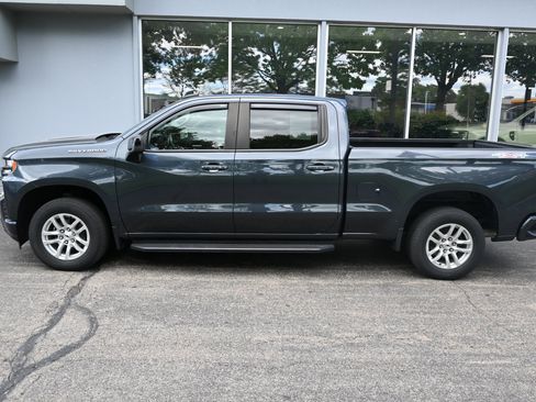 Used 2022 Chevrolet Silverado 1500 RST w/ Convenience Package II AWD/4WD image 2